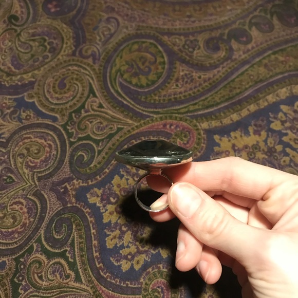 Costume ring - Picture 2 of 2